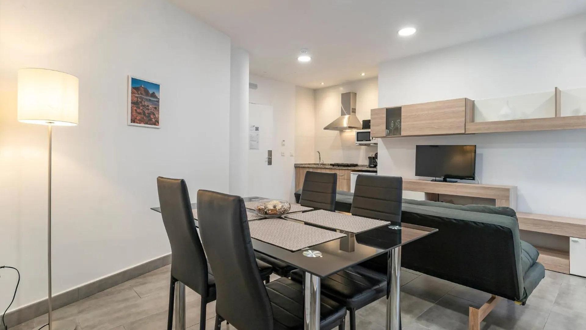Cozy Apartment In Fuente De Piedra With Wifi